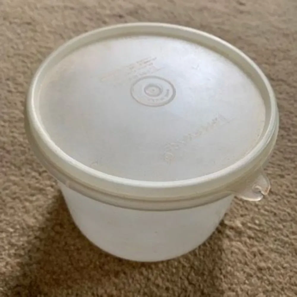 Tupperware 263-25 Sheer Canister Container With 238-29 Lid